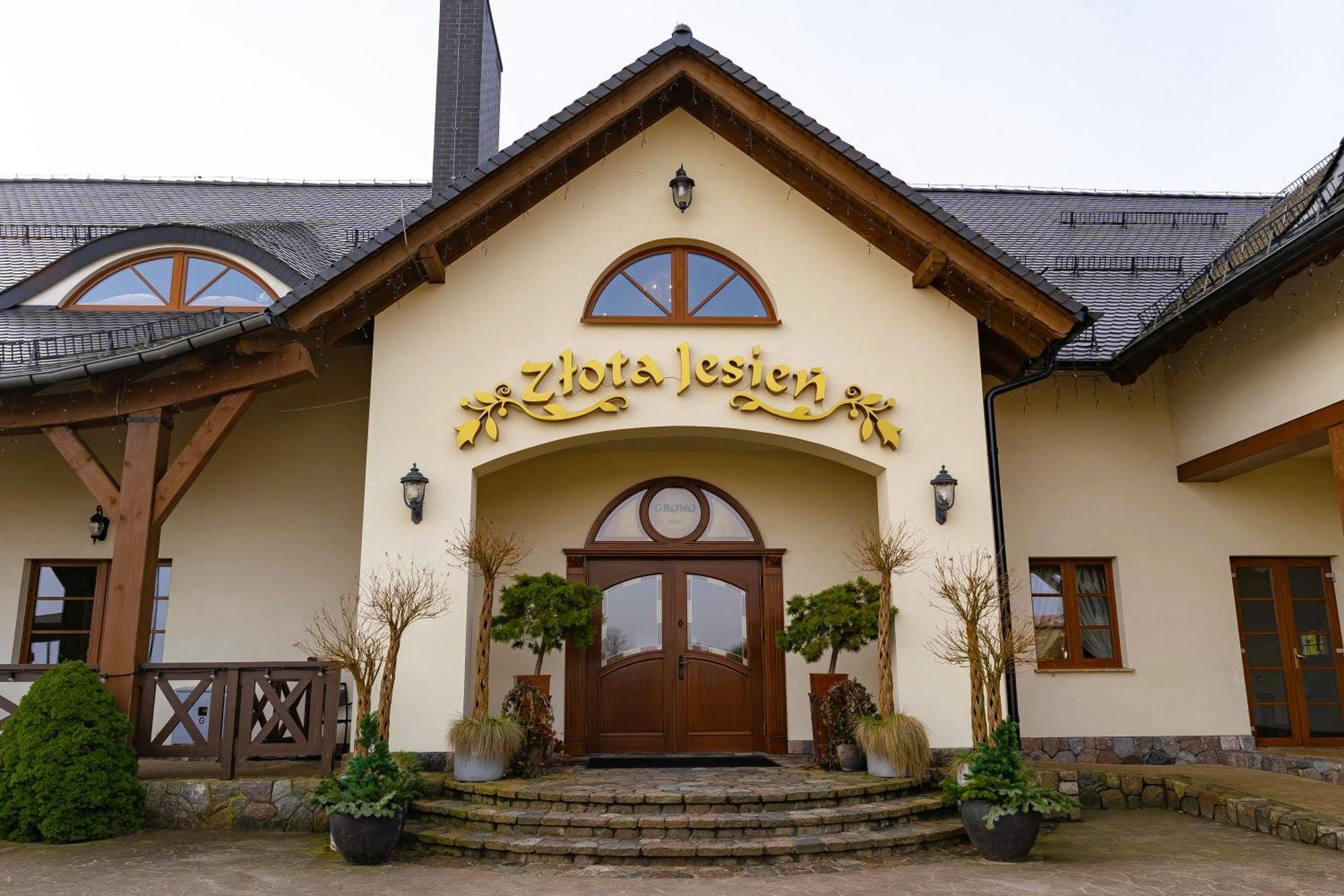 Zlota Jesien Restauracja I Noclegi Nad Jeziorem Kartuzy Extérieur photo